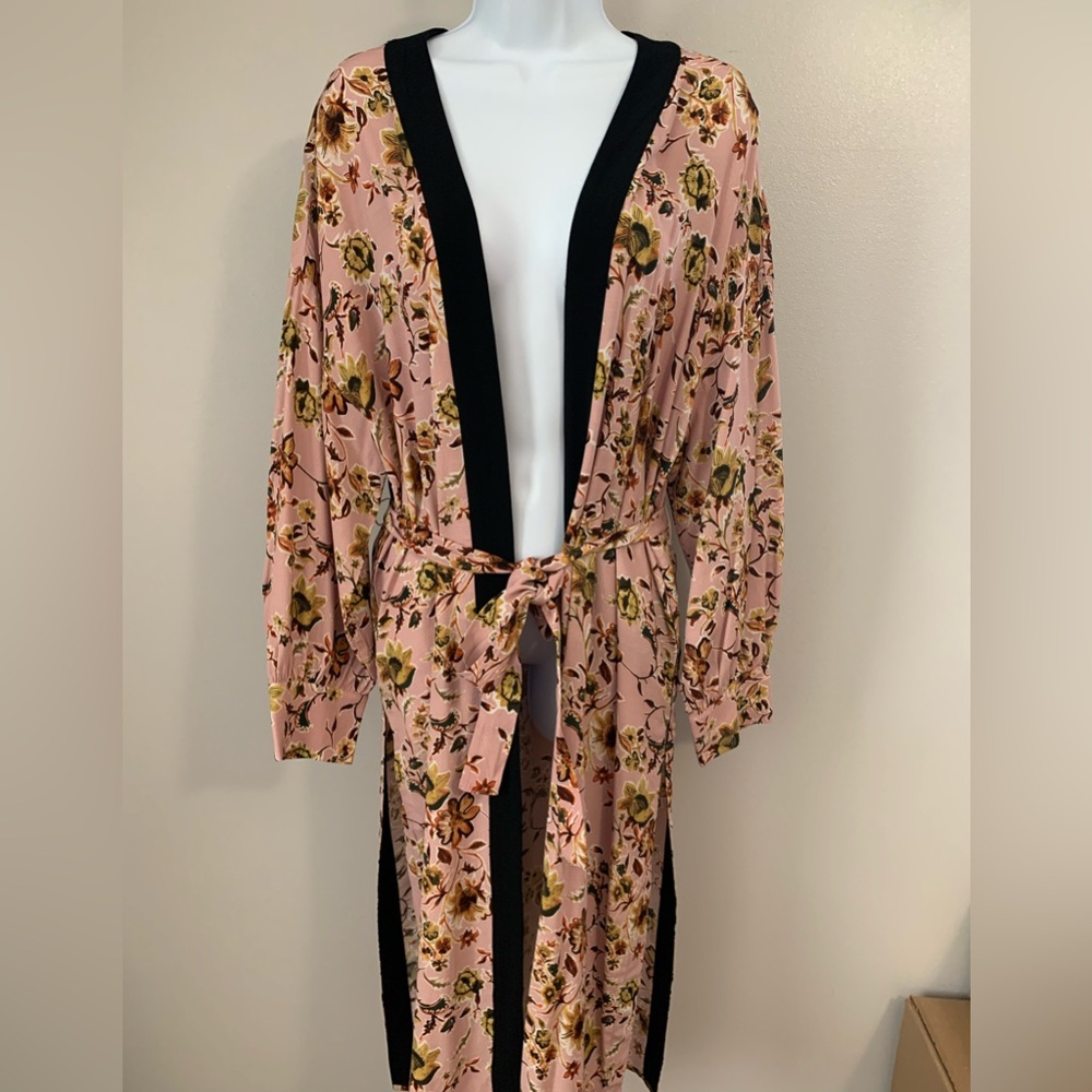 NWT Sanctuary Floral Kimono